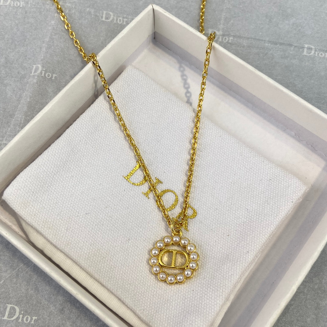Dior Petite Pearl Necklace Bracelet