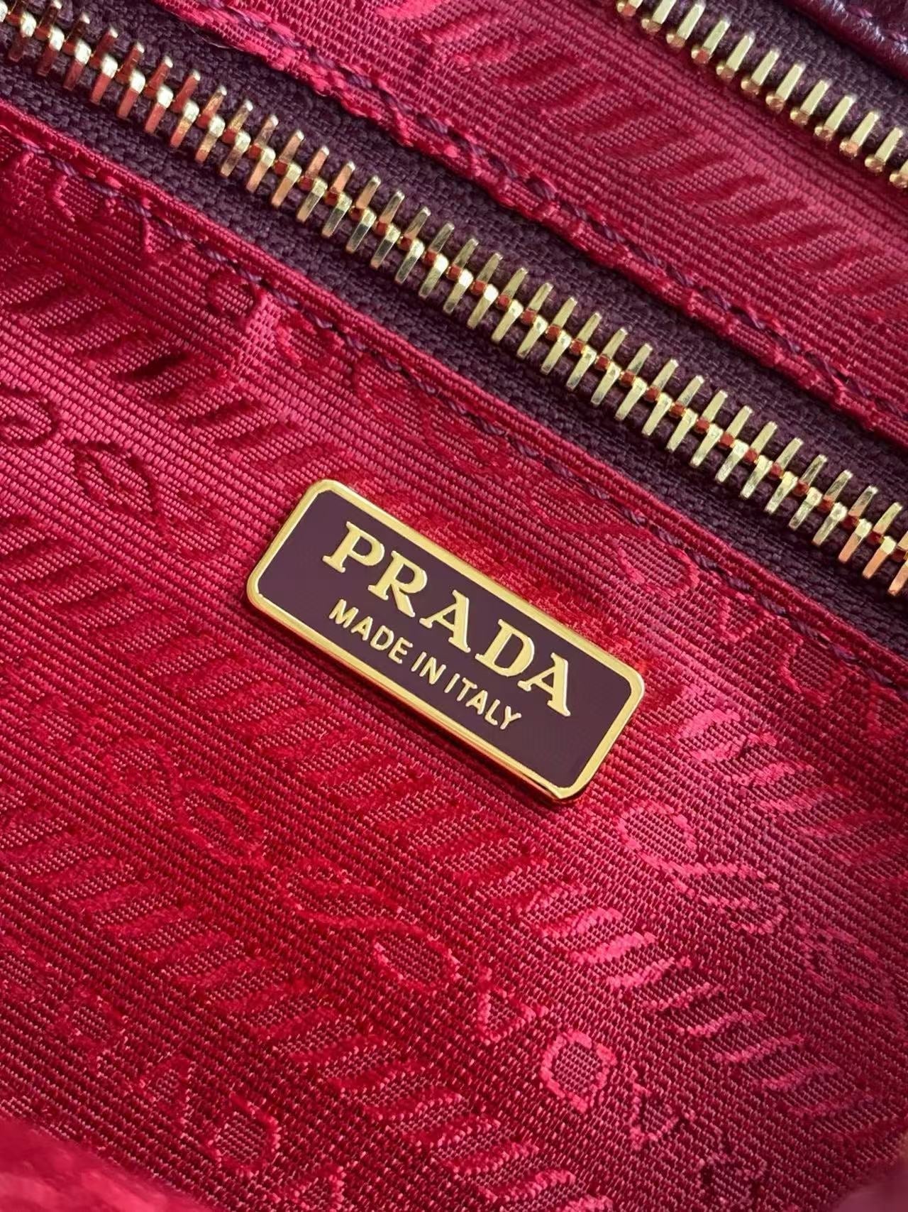 Prada Bonnie medium leather handbag